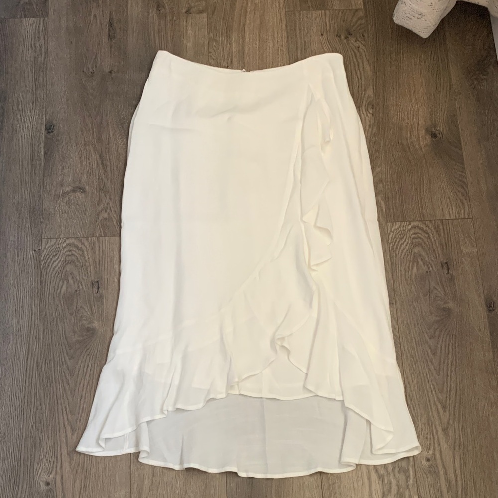 cupcakes & cashmere Cream High-Low Skirt